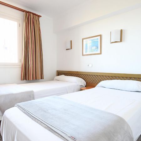 Aparthotel Niu D'Aus Porto Petro  Exterior photo